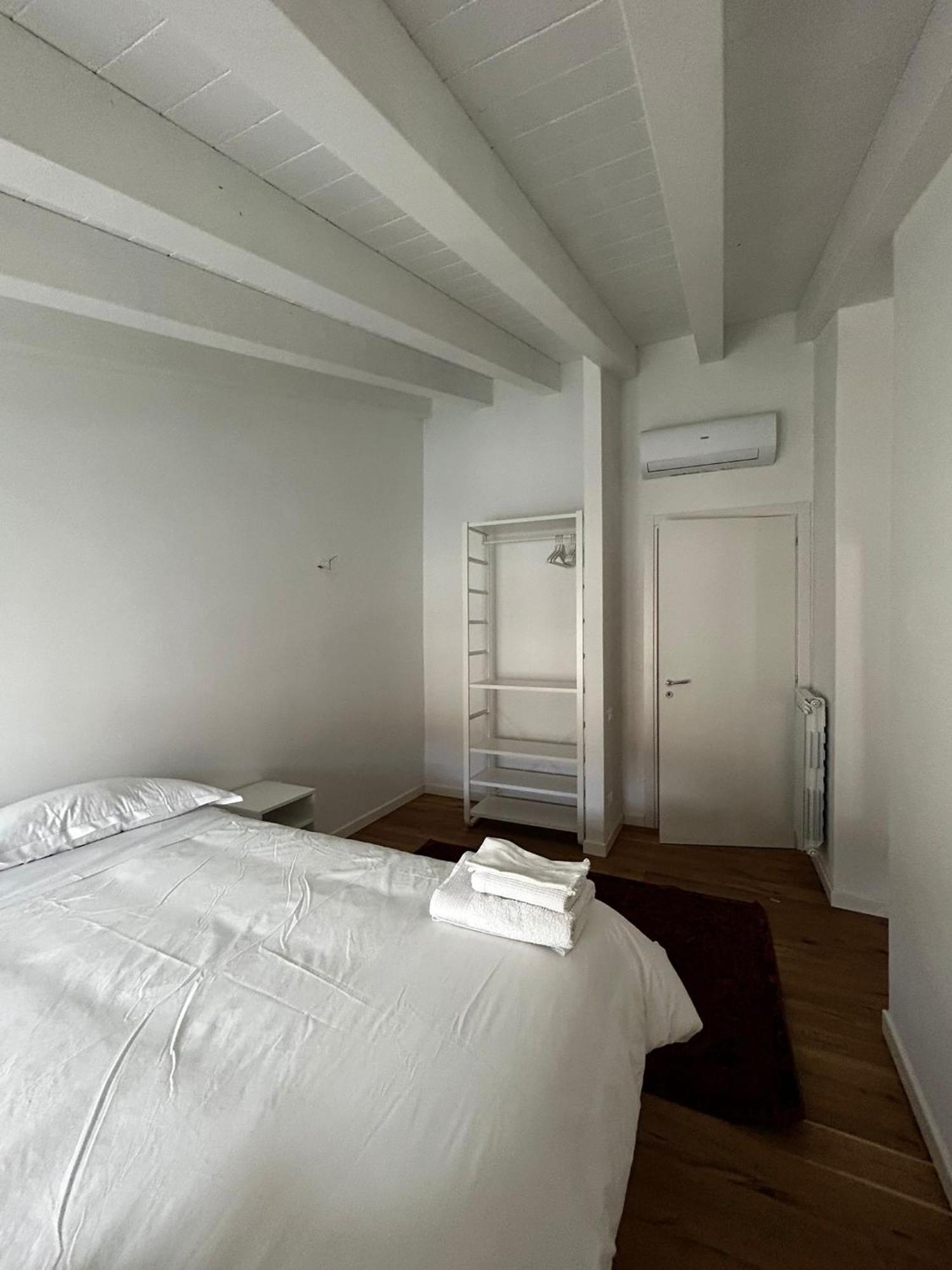 Waterfront Balcony I Grani 5 Resort Grand Suite ليفورنو المظهر الخارجي الصورة