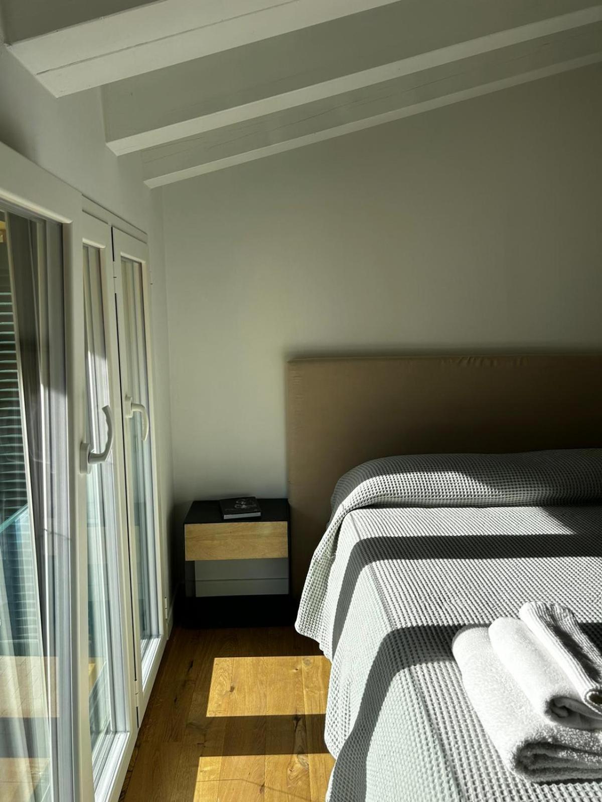 Waterfront Balcony I Grani 5 Resort Grand Suite ليفورنو المظهر الخارجي الصورة