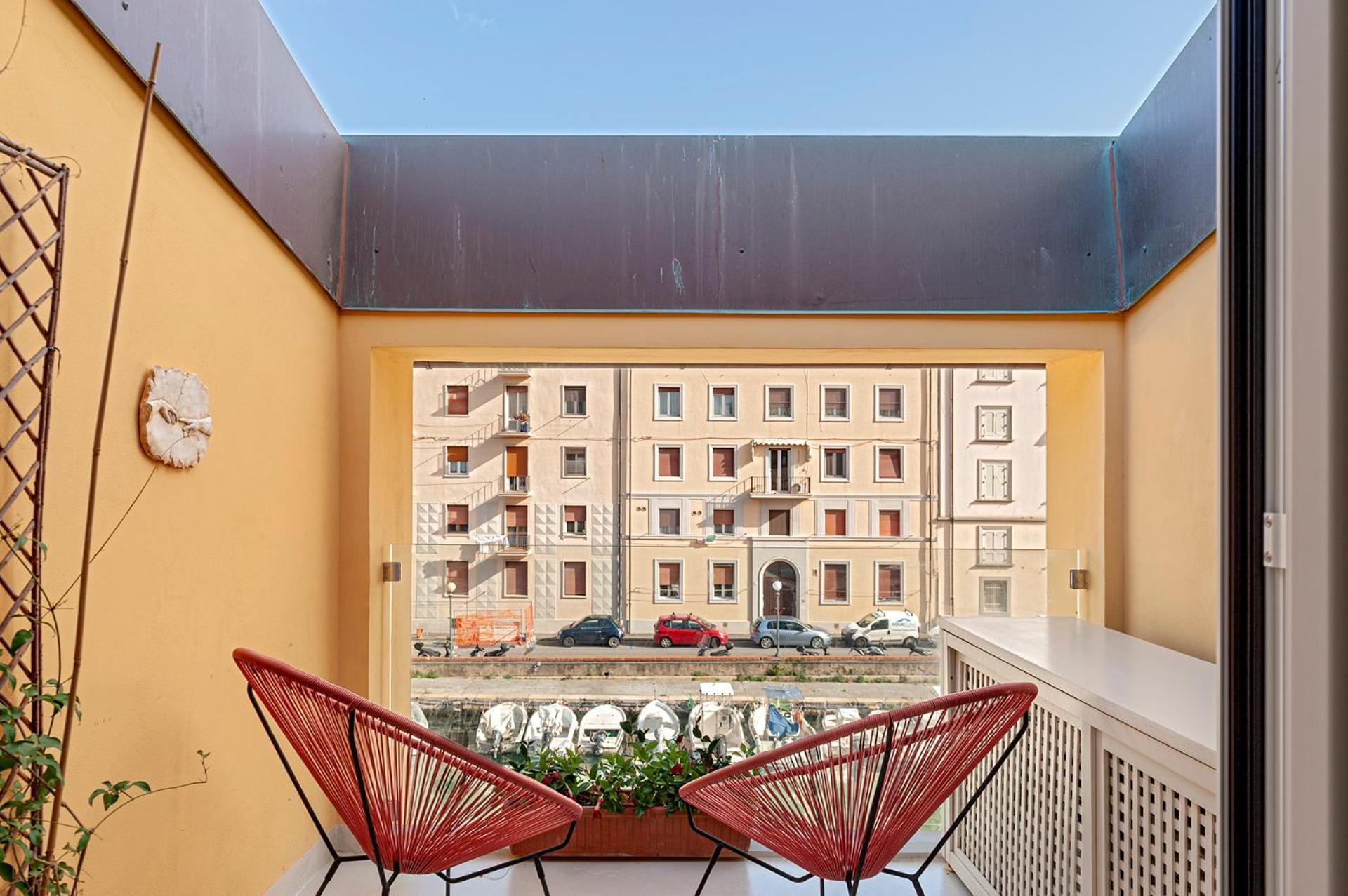 Waterfront Balcony I Grani 5 Resort Grand Suite ليفورنو المظهر الخارجي الصورة